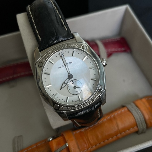 Bulova Accutron 26R39 Pemberton Diamond Watch - Picture 5 of 13